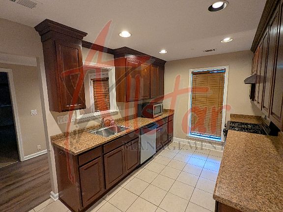 5th image of 2656 Pleasant Hill Rd