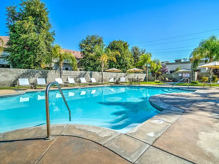 642 Jasmine Parke Dr — Photo 3