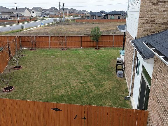 5th image of 650 Wild Pecan Loop