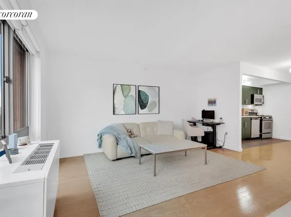 555 West 23rd Street image 1 of 7