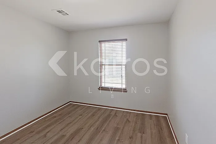 11728 SW 18th St — Photo 9