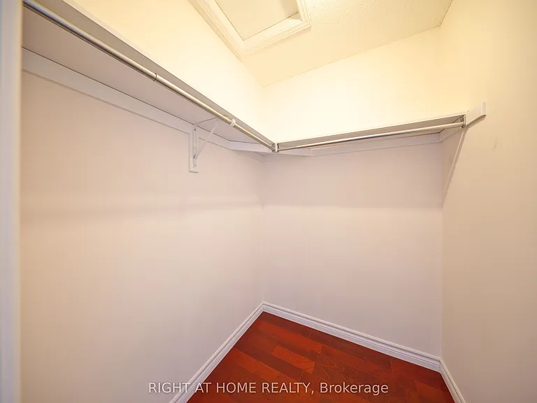 38 Warrington Way — Photo 16