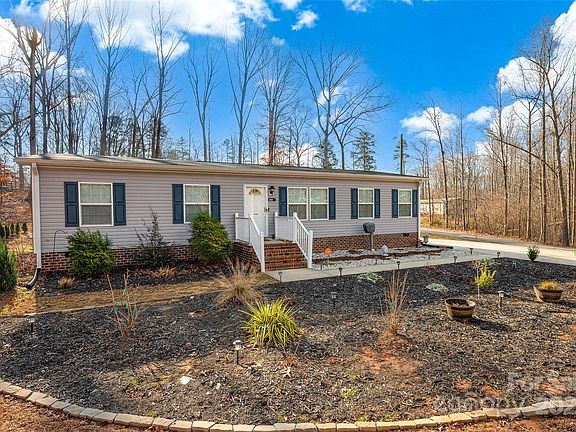 4th image of 209 Sailwinds Rd