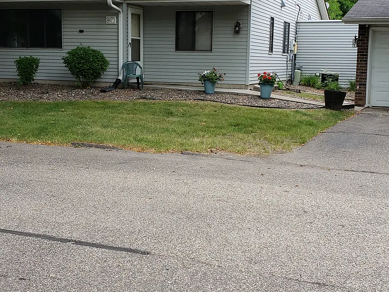 Ranchview Ln N — Photo 1