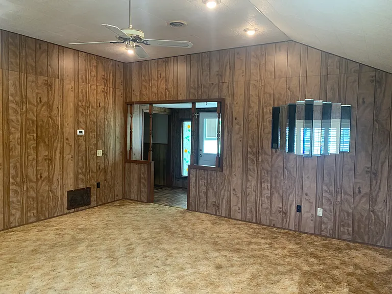 10704 State Highway 185 S — Photo 58