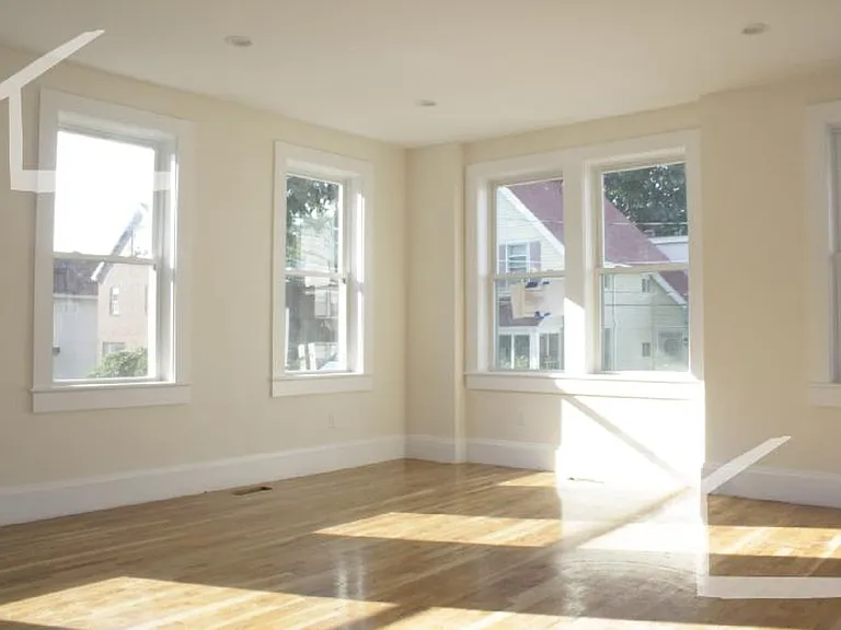 6 Larose Pl #1B — Photo 20