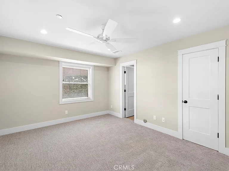 826 Cliff Dr #LOWER — Photo 7