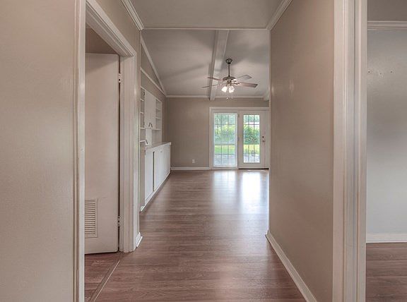 3rd image of 1415 Avenue D