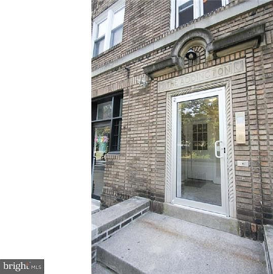 1st image of 1260 Oak Lane Ave #F