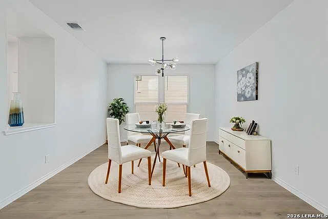 4 bed, 2.5 bath, 2350 sqft, $2,750 — Photo 2