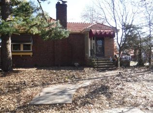 804 N Hills Dr, Saint Louis, MO 63121