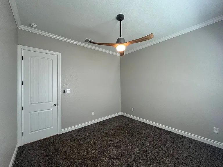 4815 Viewcrest Rd — Photo 31