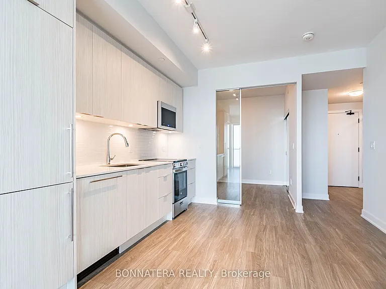430 Square One Dr #4309 — Photo 16