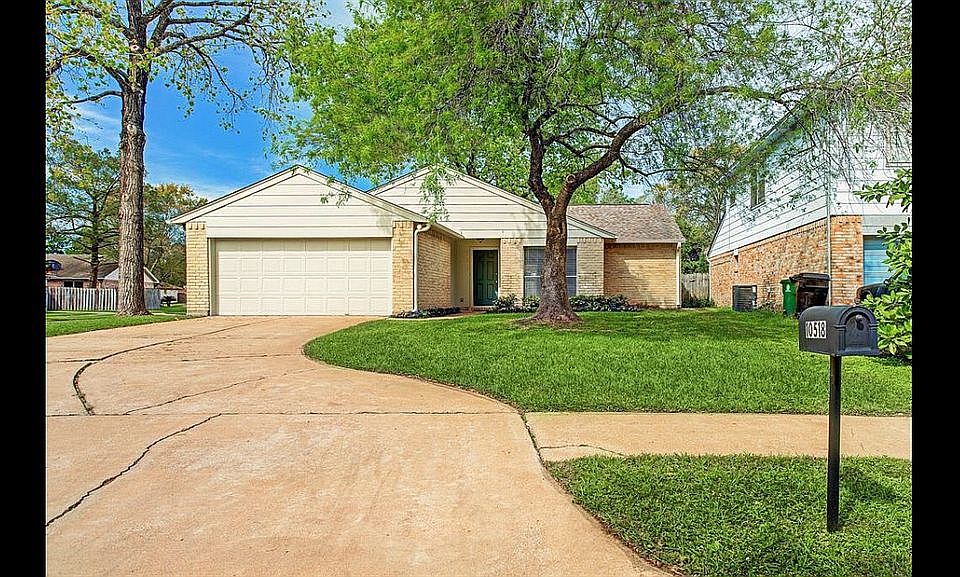 1st image of 10518 Ivy Oaks Ln