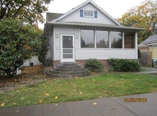 836 SE Bidwell St, Portland, OR 97202