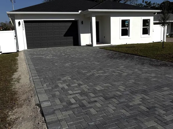 13277 Center Ave, Largo, FL 33773