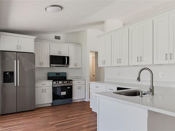 3rd image of 34691 ORCHID PARKWAY