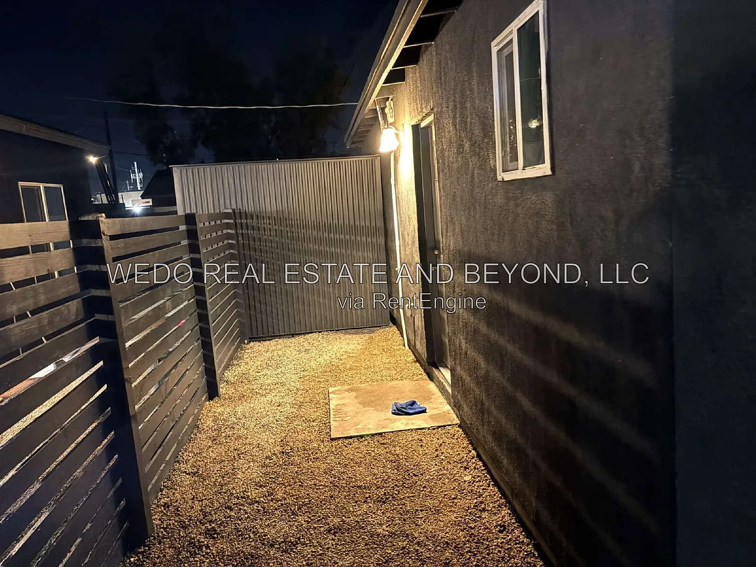 3 bed, 2.0 bath, 1200 sqft, $1,995 — Photo 2