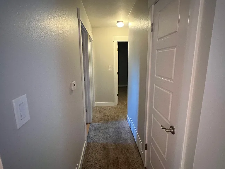 906 Paloverde Dr — Photo 8