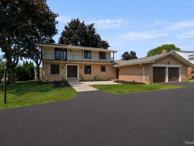 4696 Walnut Lake Rd, Bloomfield Hills, MI, 48301
