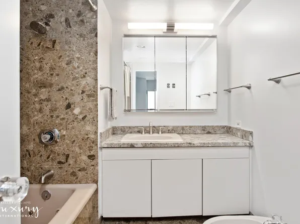 721 5th Avenue image 10 of 14