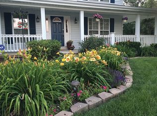 1307 Brighton Crest Dr, O'Fallon, MO 63366