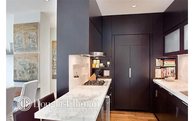 Rented by Douglas Elliman | media 24
