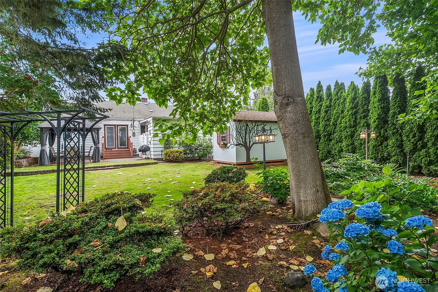 2658 35th Avenue W photo 1