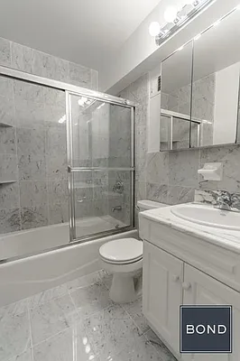 Rented by Bond New York | media 21