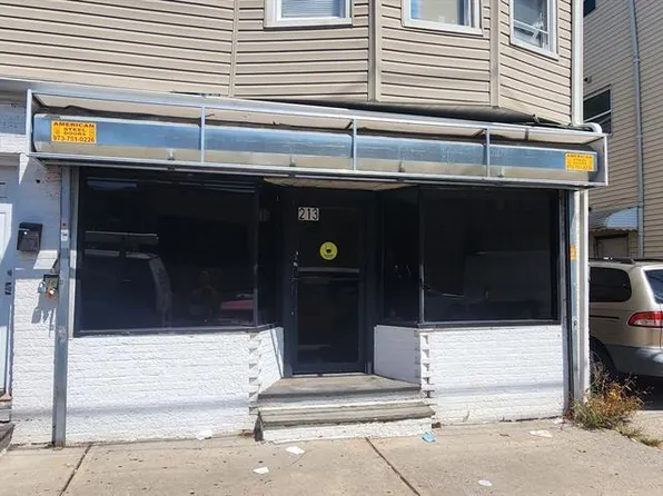 213 21st Ave, Paterson, NJ 07501
