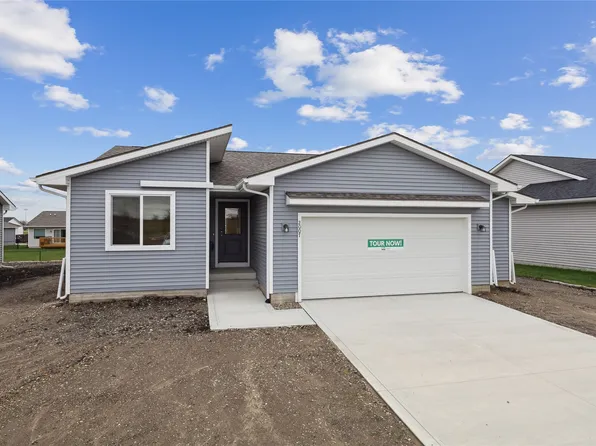 2007 White Oak Ln, Granger, IA 50109