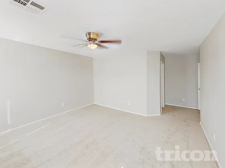 3144 McLennan Ave — Photo 6