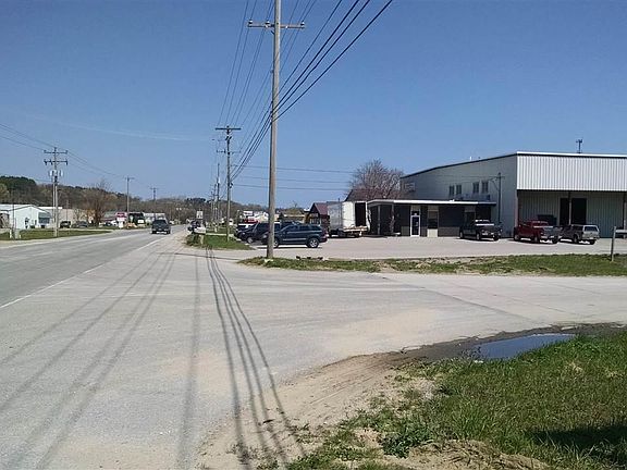 2nd image of 2900 Cass Rd