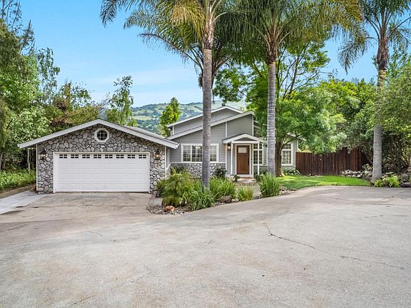 3rd image of 17215 Quail Ct