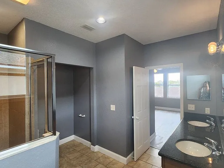328 Dundee Dr — Photo 31