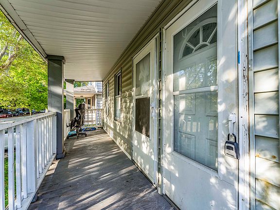 5th image of 2177 W 83rd St #Up