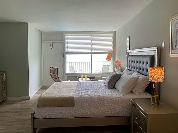 4th image of 800 N Atlantic Ave #307