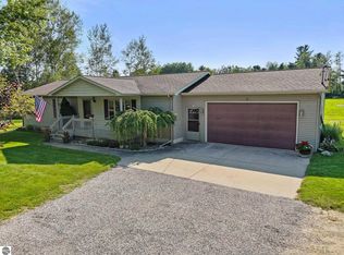 5154 S Blodgett Rd, Lake City, MI 49651
