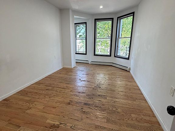 4th image of 821 E 169th St Floor 2