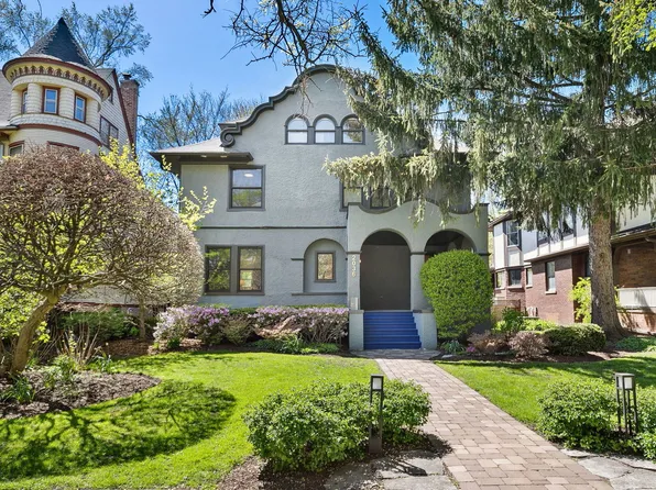 2036 Orrington Ave, Evanston, IL 60201