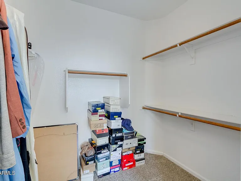 155 E Liberty Ln — Photo 20