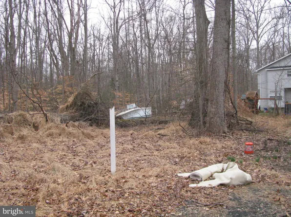 7082 Palmetto Ave, North Beach, MD 20714