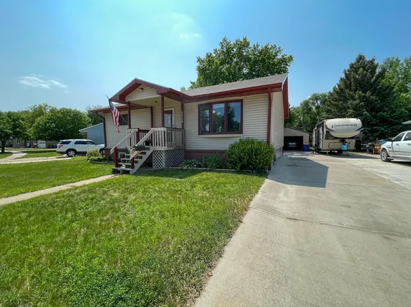 1347 Utah Ave SE, Huron, SD 57350