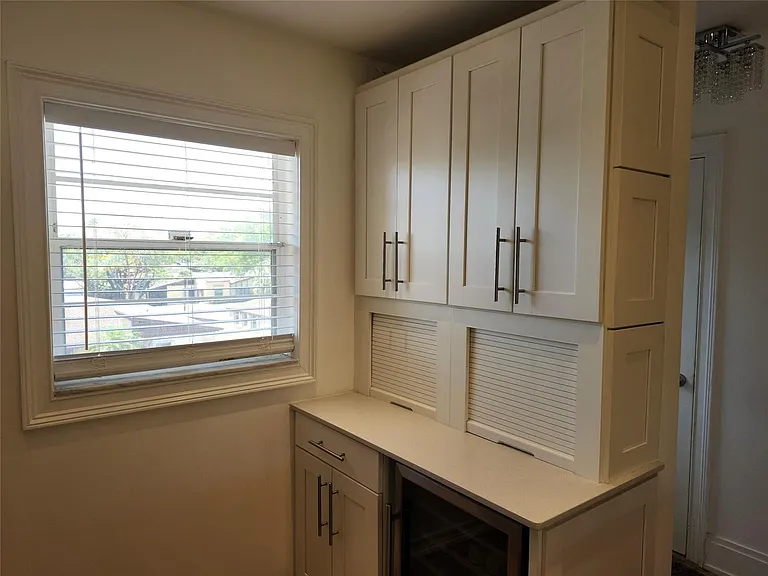 301 Cambridge Rd #301 — Photo 6