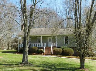 5284 Shaddowfax Dr, Kernersville, NC 27284