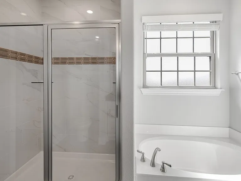 500 Piper Ln — Photo 17