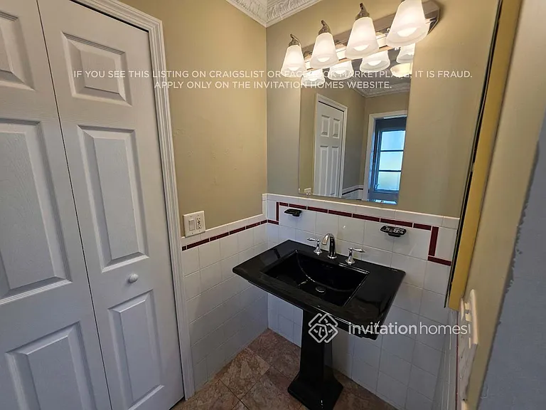 624 SE 18th Ter — Photo 13
