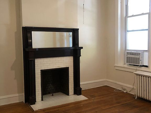 4th image of 108 N Stafford Ave
