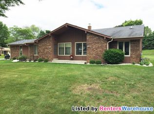 7215 Horizon Dr, Greendale, WI 53129