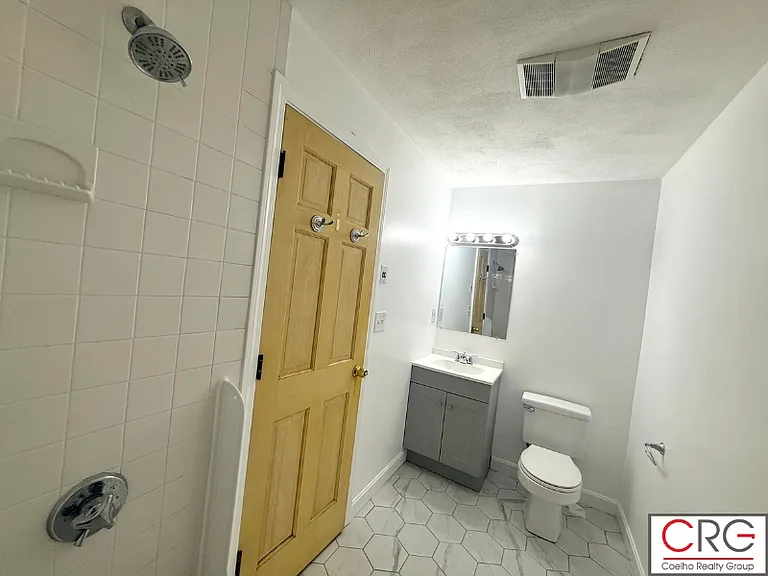 8 Pearl St #3 — Photo 26